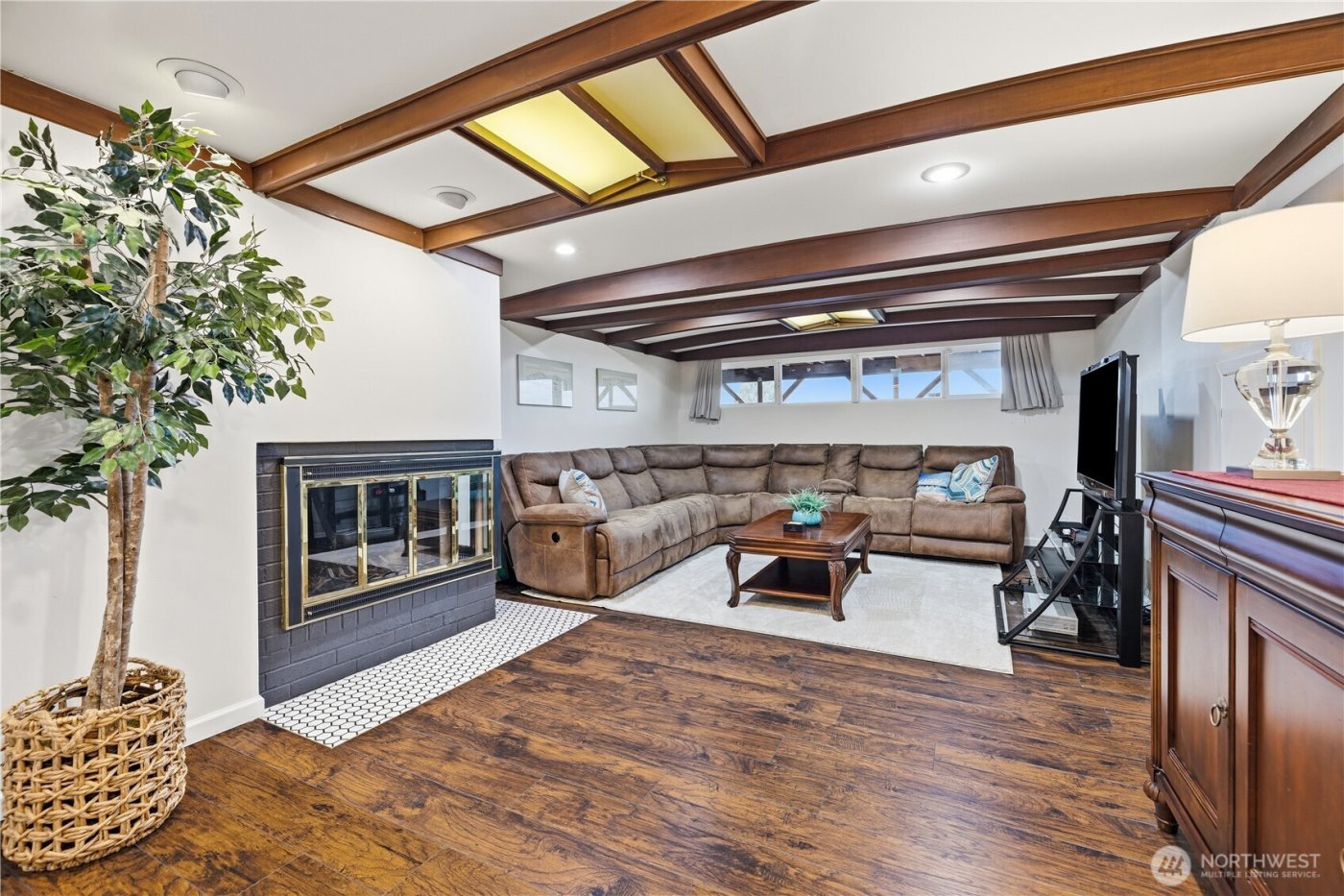 13635 SE 43rd Street , Bellevue, WA 98006