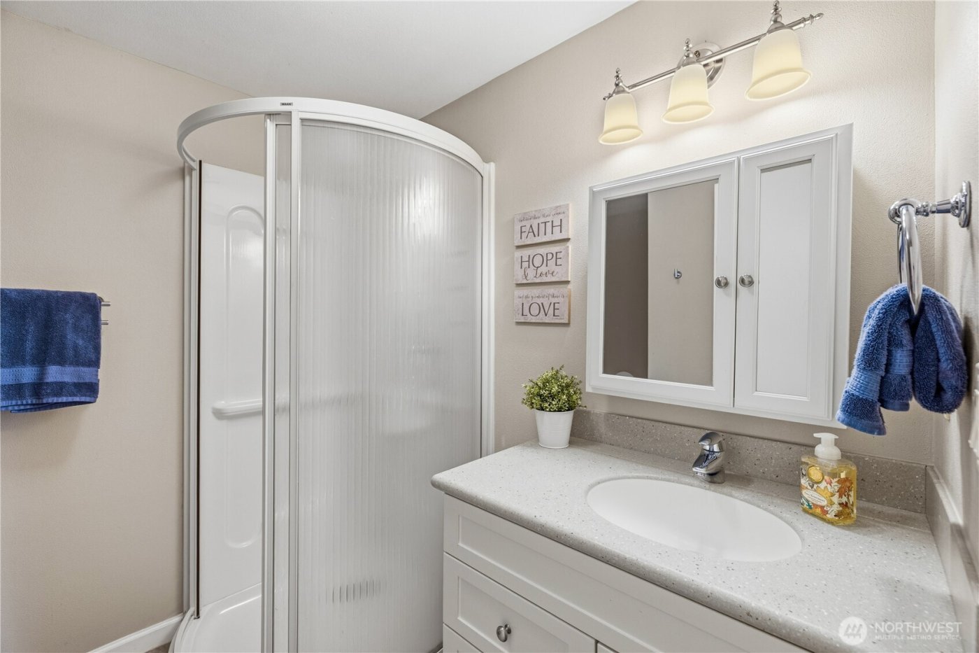 13635 SE 43rd Street , Bellevue, WA 98006