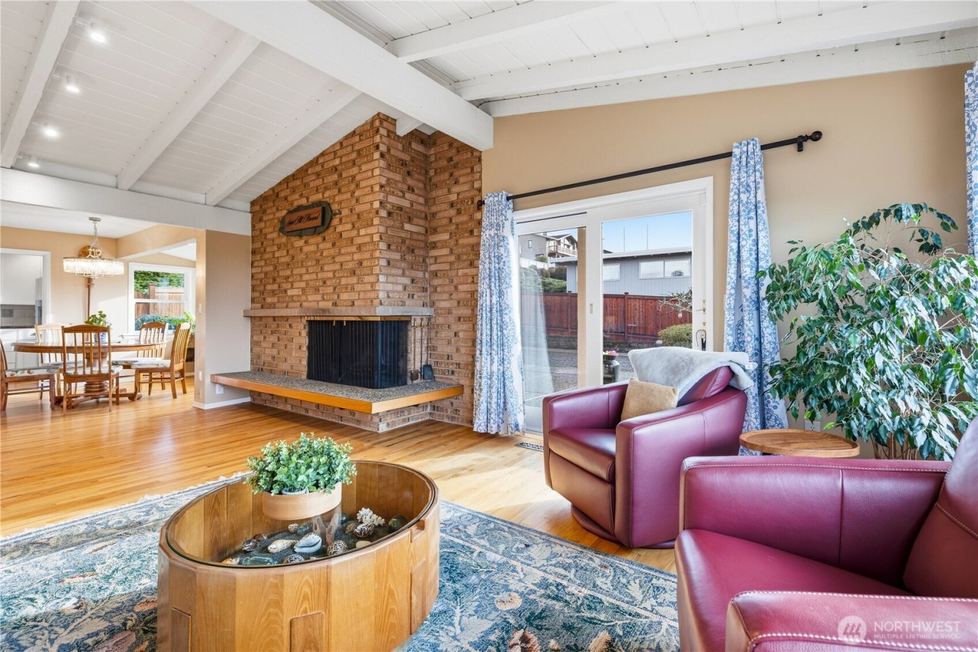 13635 SE 43rd Street , Bellevue, WA 98006