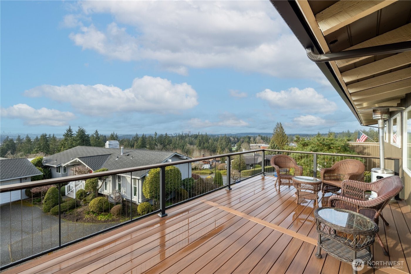 13635 SE 43rd Street , Bellevue, WA 98006