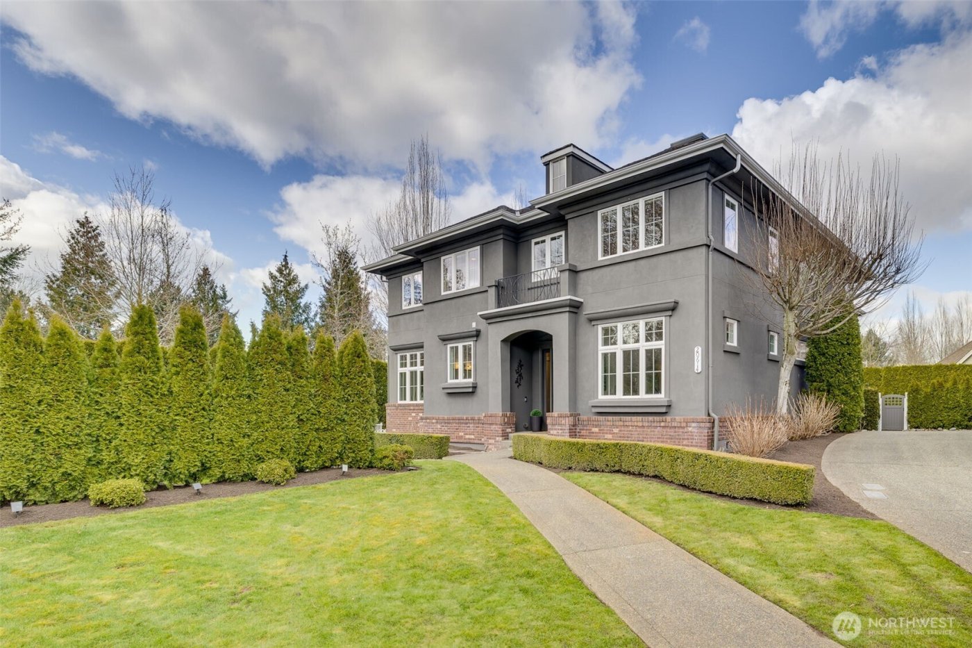 20614 NE 28th Court , Sammamish, WA 98074