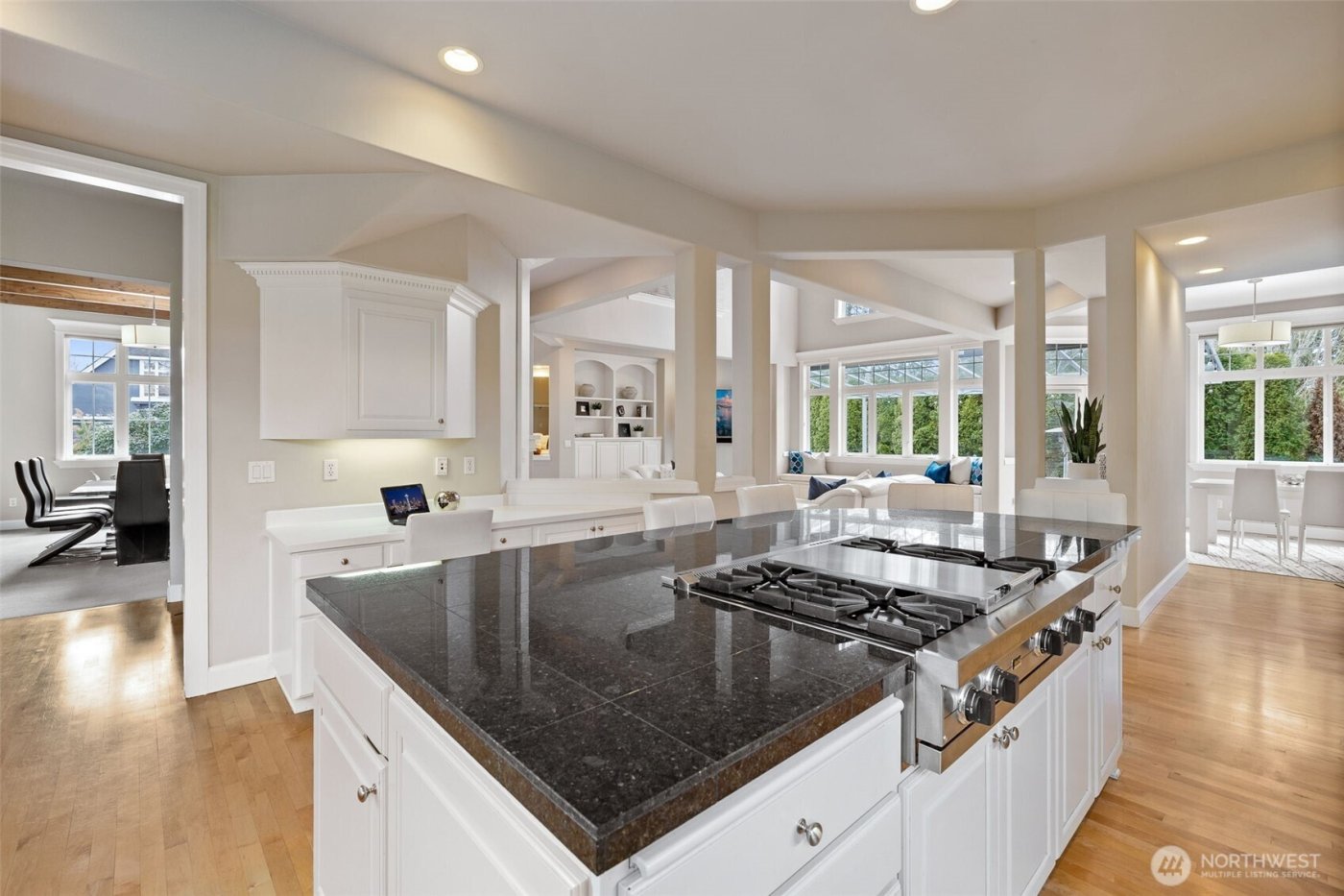 20614 NE 28th Court , Sammamish, WA 98074