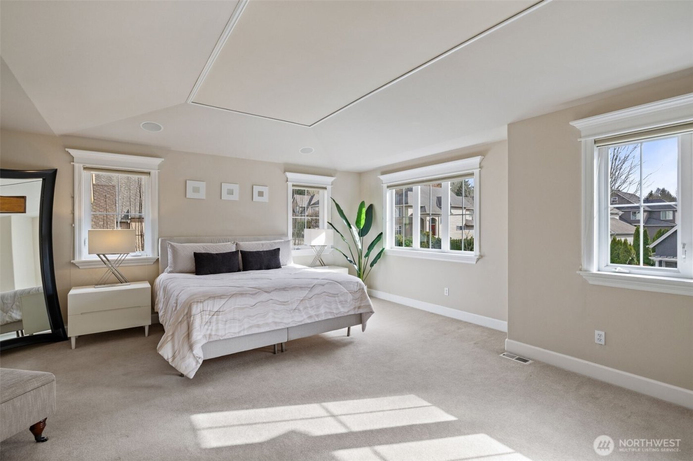 20614 NE 28th Court , Sammamish, WA 98074