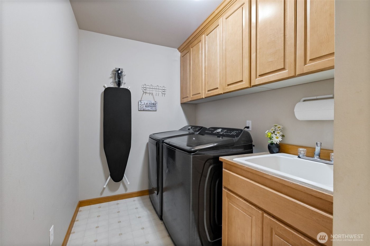 20614 NE 28th Court , Sammamish, WA 98074