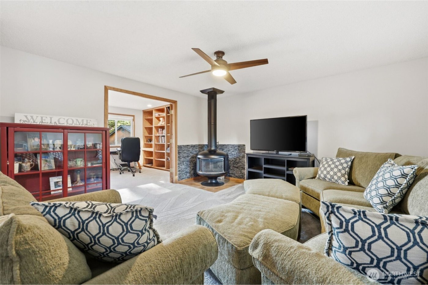 22534 SE 304th Place , Black Diamond, WA 98010