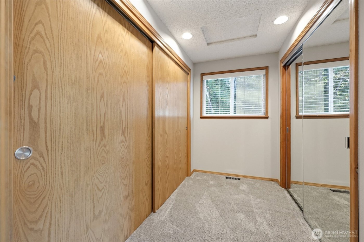 22534 SE 304th Place , Black Diamond, WA 98010