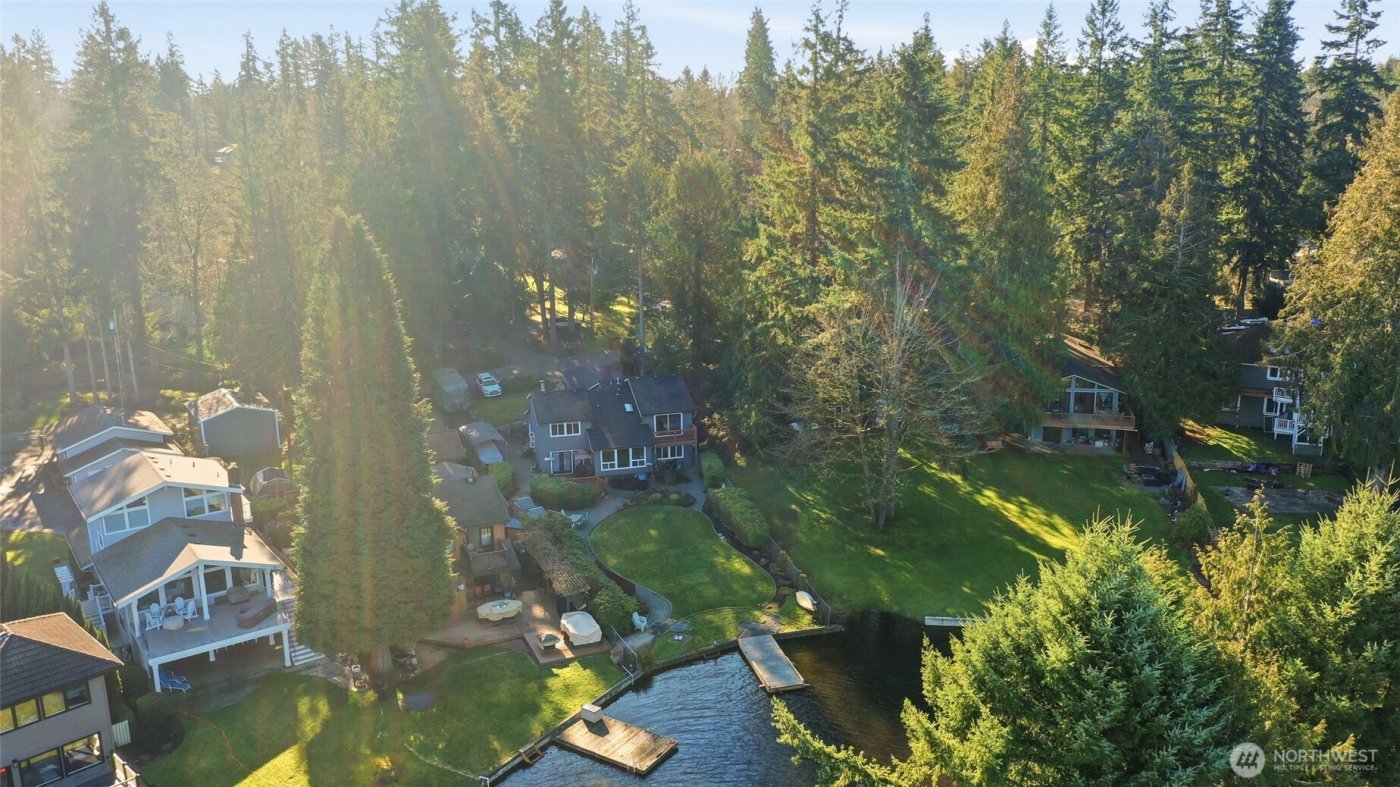 22534 SE 304th Place , Black Diamond, WA 98010