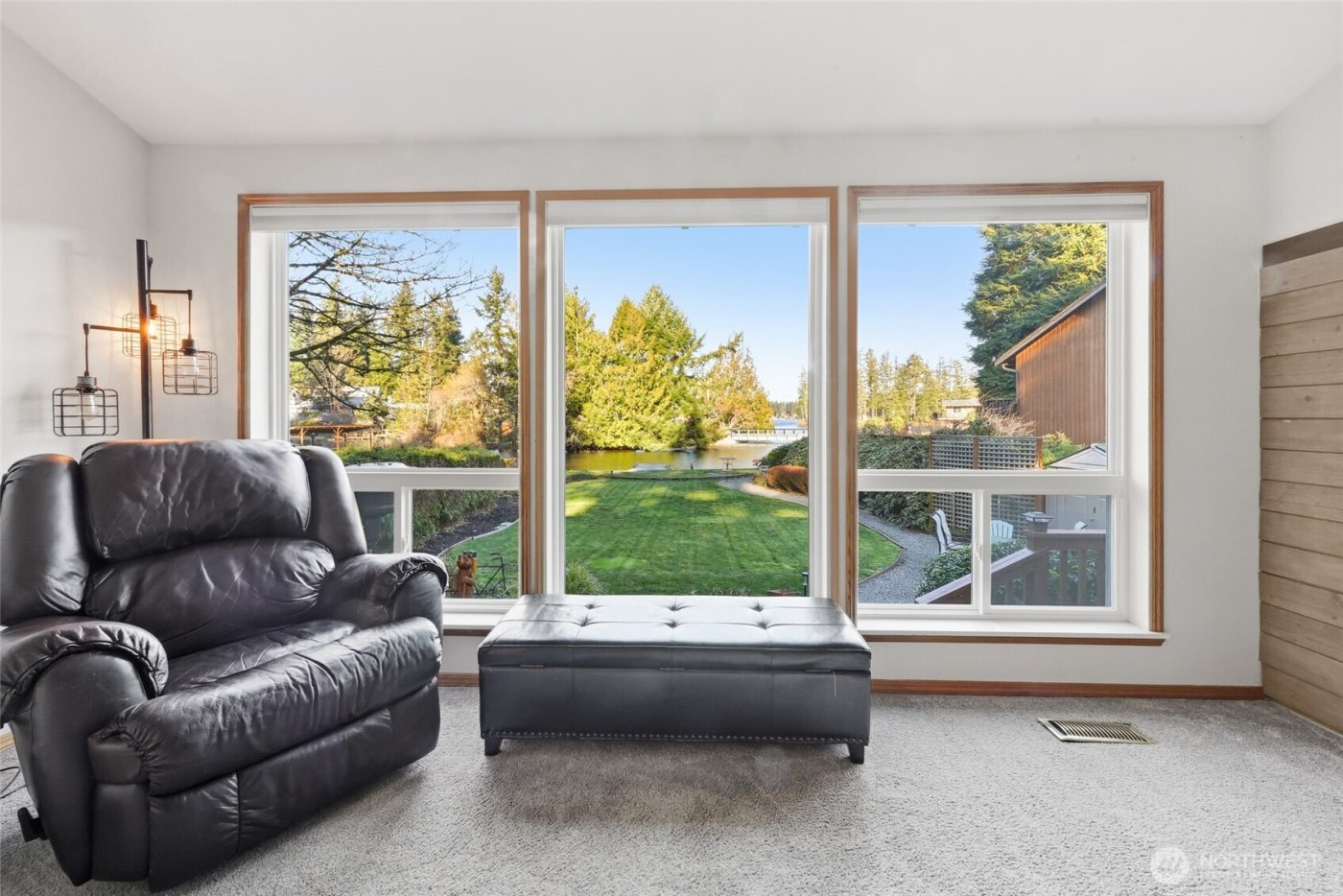 22534 SE 304th Place , Black Diamond, WA 98010