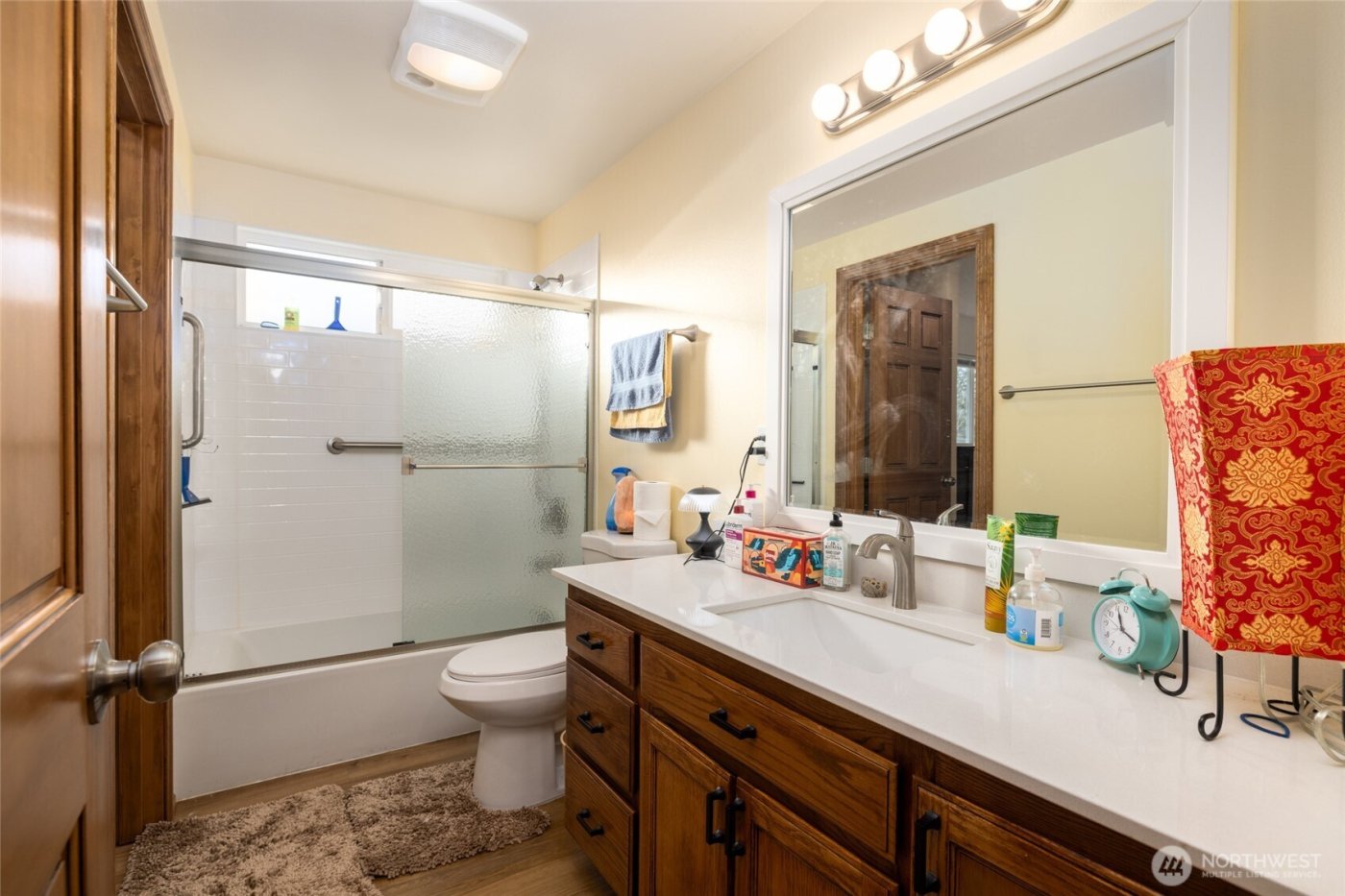 2012 E Belair Drive , Mount Vernon, WA 98273