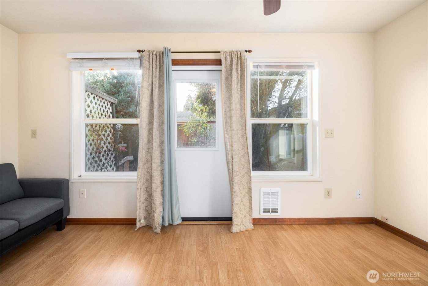 2012 E Belair Drive , Mount Vernon, WA 98273