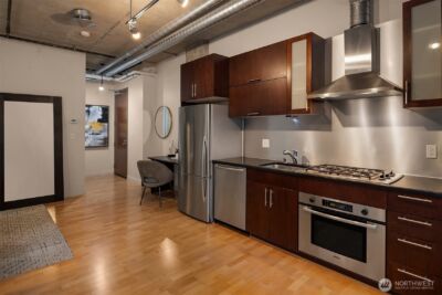 2720 3rd Avenue #505, Seattle, WA 98121 - Photo 4