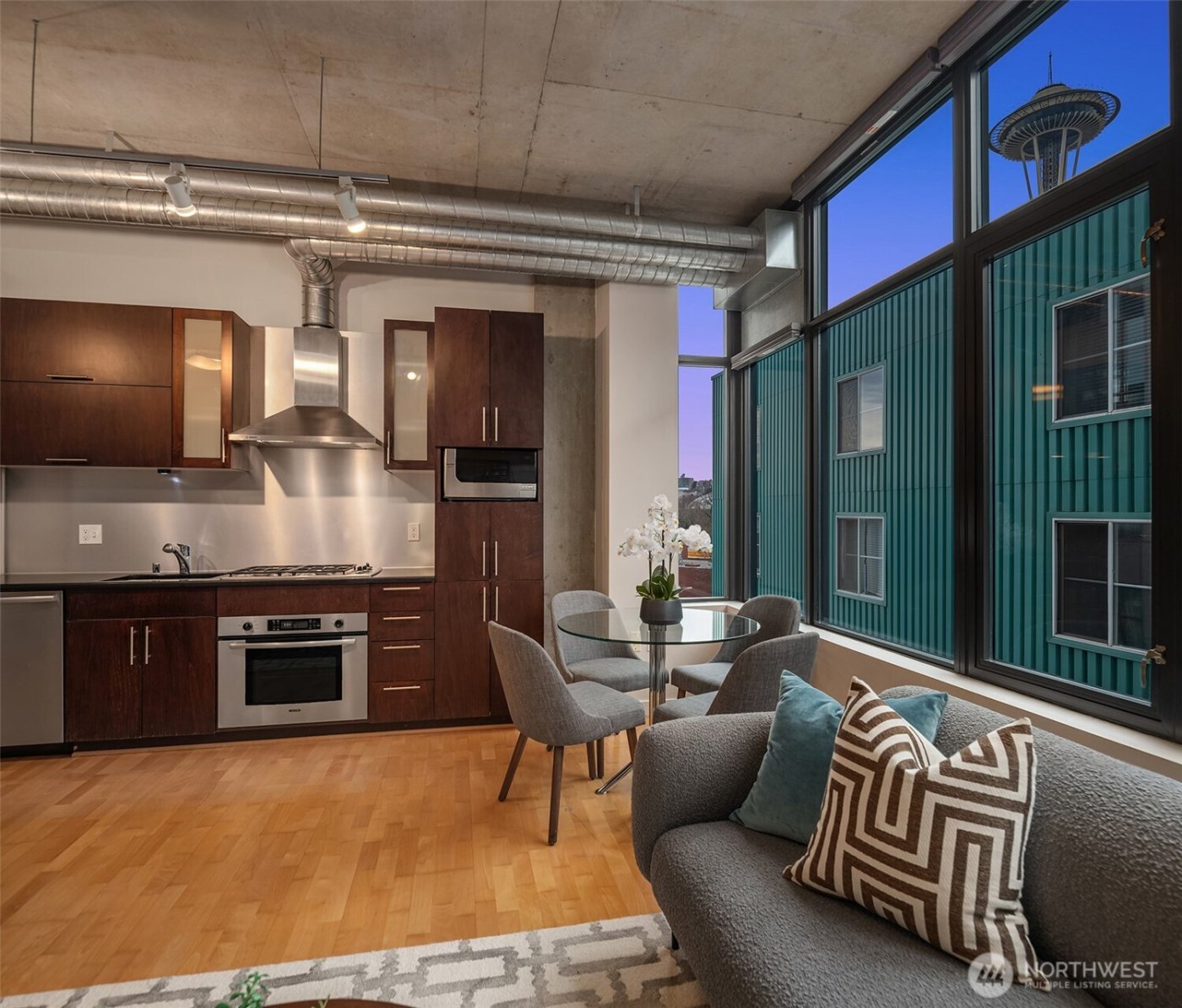 2720 3rd Avenue #505, Seattle, WA 98121