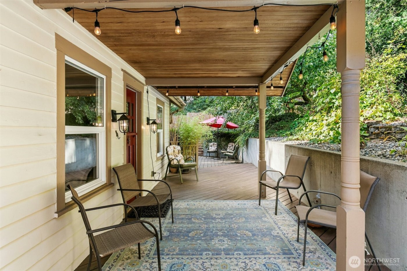 18901 61 Avenue NE, Kenmore, WA 98028