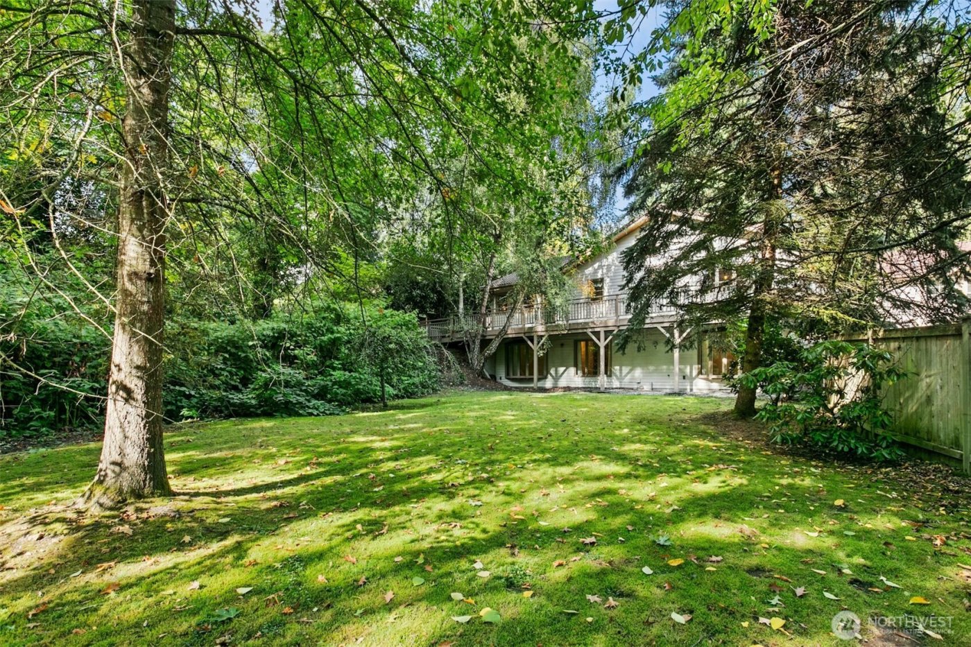 18901 61 Avenue NE, Kenmore, WA 98028