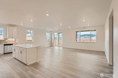 18418 136th Avenue E #138, Puyallup, WA 98374 - Photo 3