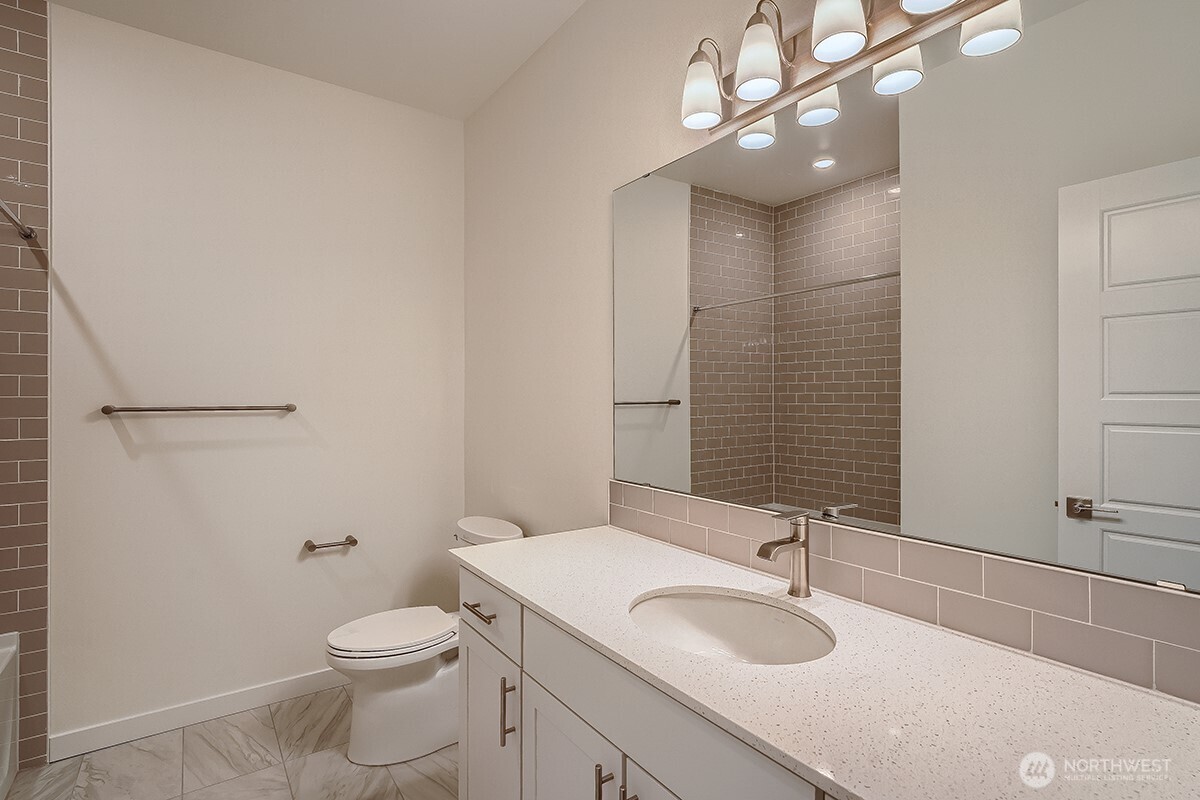 18418 136th Avenue E #138, Puyallup, WA 98374