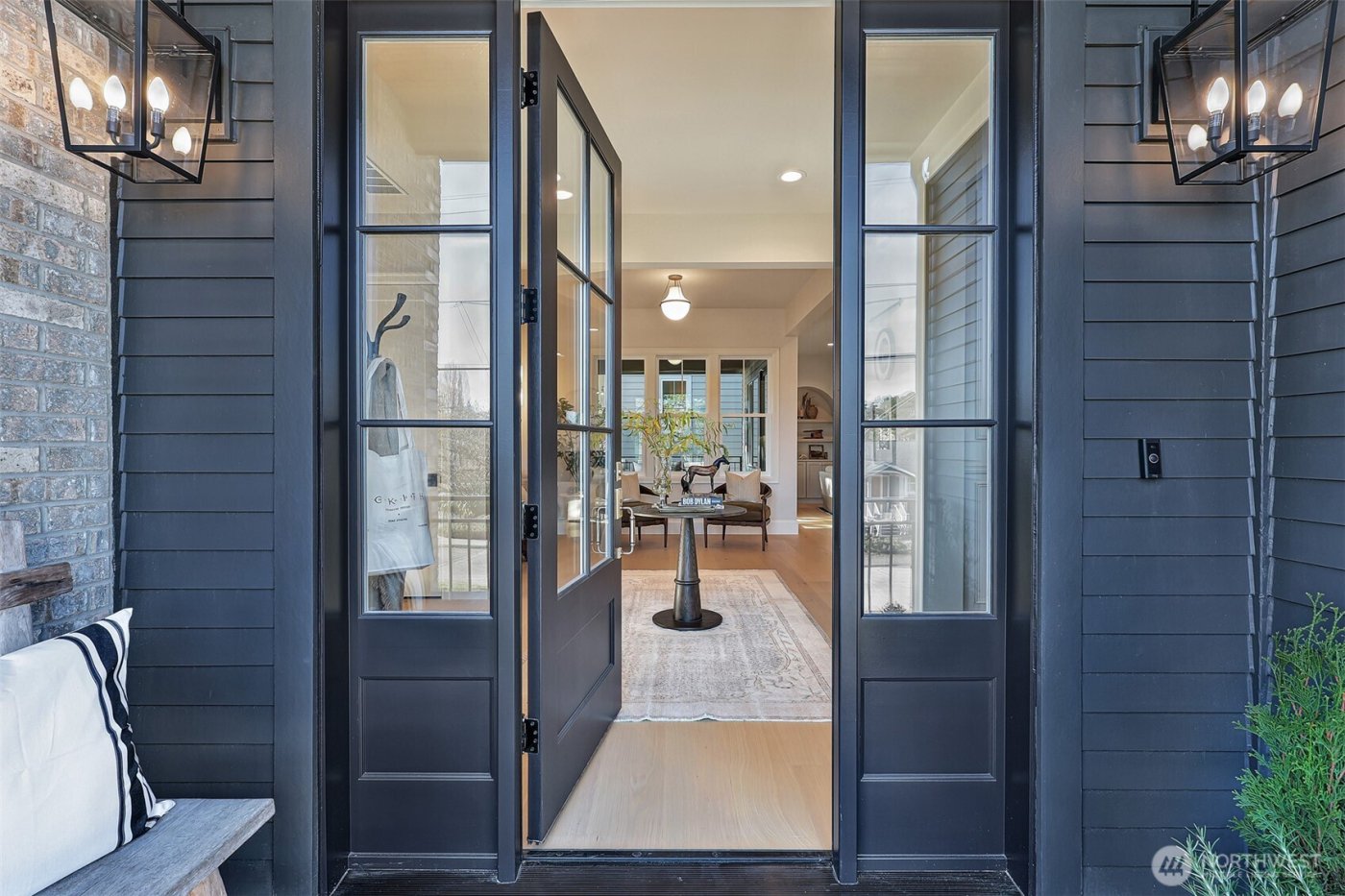 7003 37th Avenue NE, Seattle, WA 98115