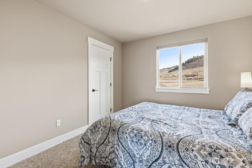 44430 Lupine Drive N, Wilbur, WA 99185
