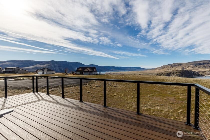44430 Lupine Drive N, Wilbur, WA 99185