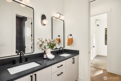 15014 SE 22nd Street , Bellevue, WA 98007 - Photo 30