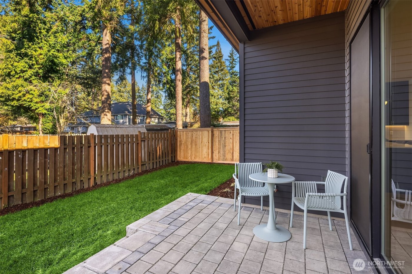 15014 SE 22nd Street , Bellevue, WA 98007