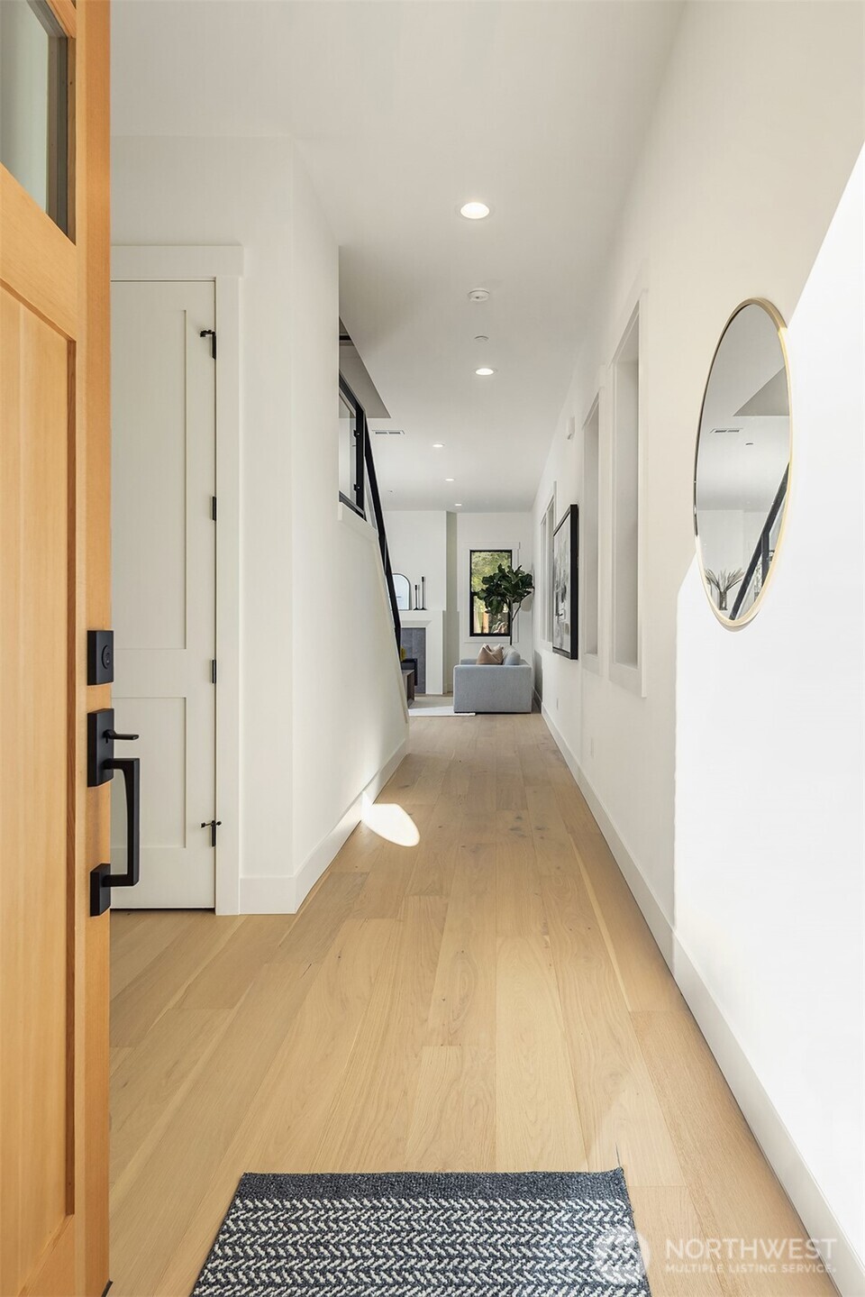 15016 SE 22nd Street , Bellevue, WA 98007