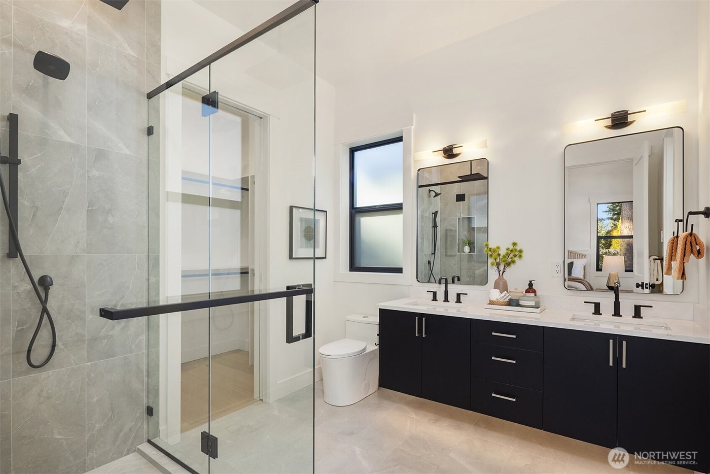 15016 SE 22nd Street , Bellevue, WA 98007