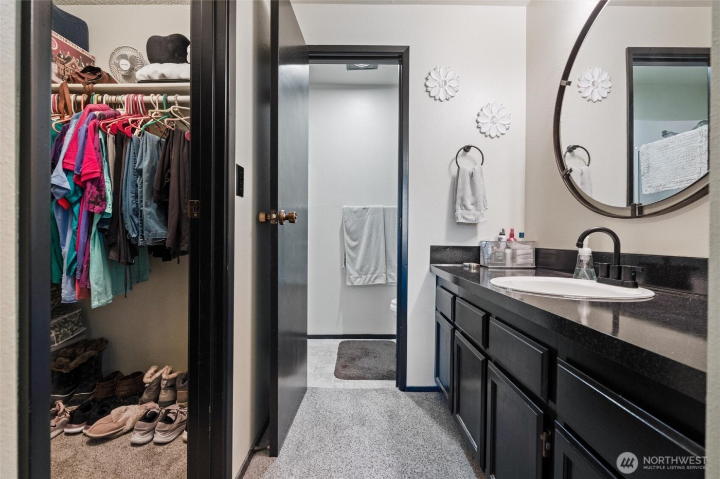 3560 Narrows View Lane NE #202, Bremerton, WA 98310