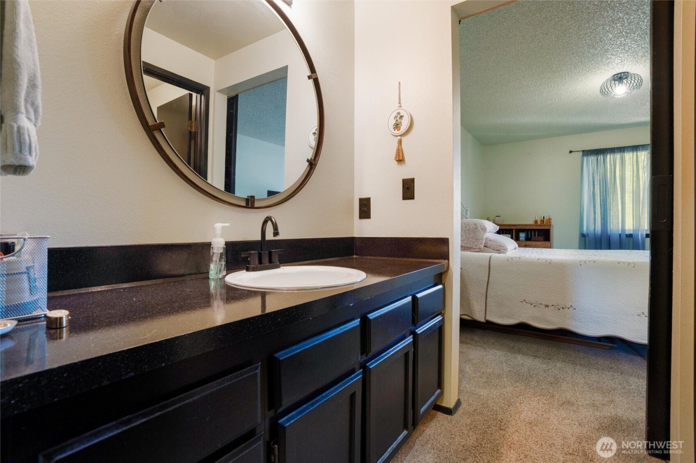 3560 Narrows View Lane NE #202, Bremerton, WA 98310