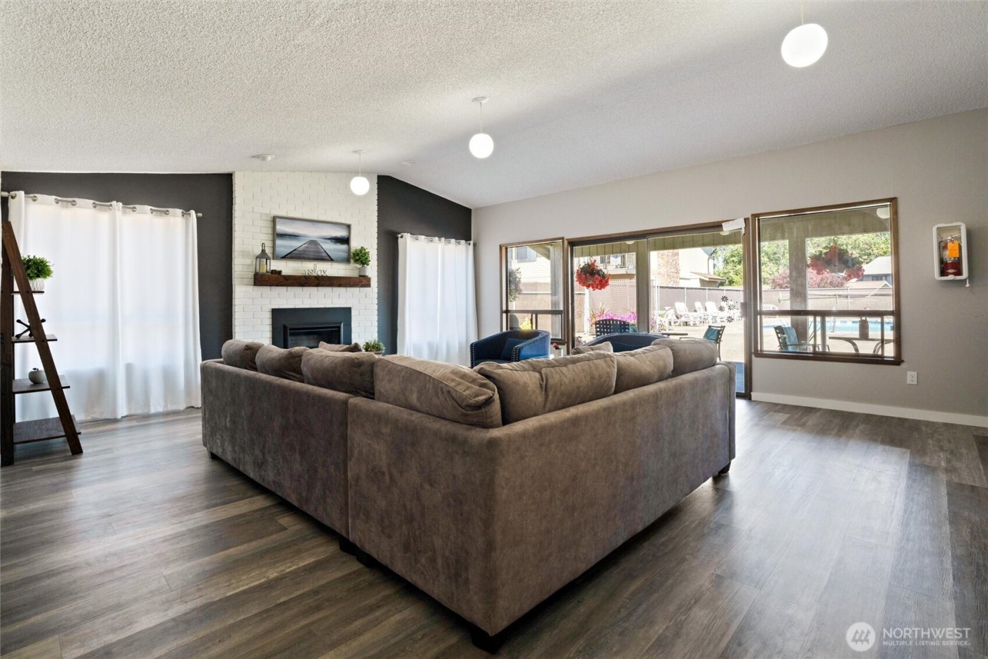 3560 Narrows View Lane NE #202, Bremerton, WA 98310