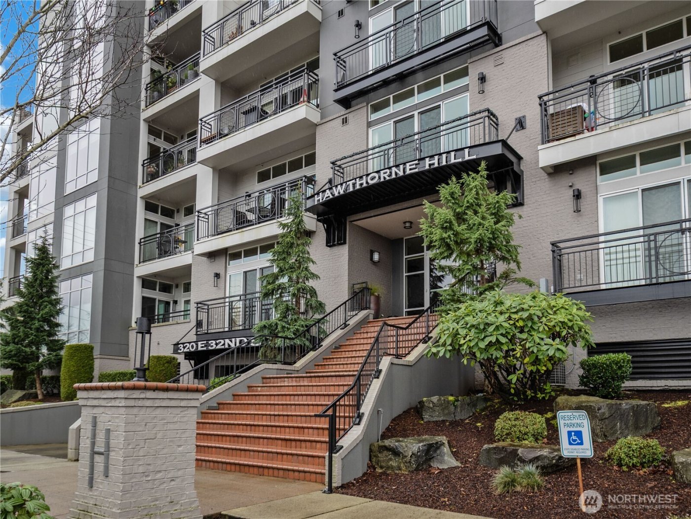 320 E 32nd Street #105, Tacoma, WA 98404
