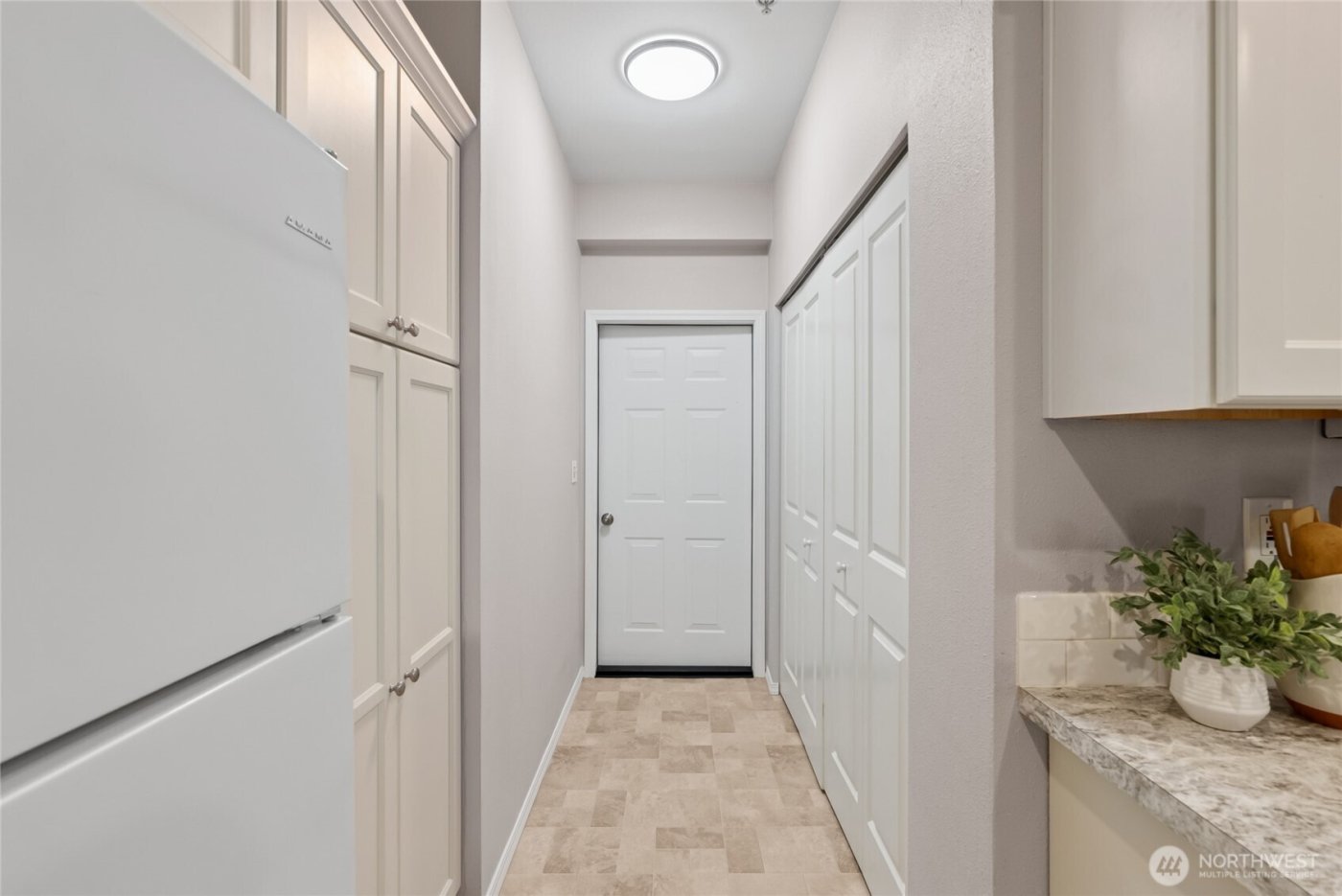 2147 Hammond Avenue #B10, Dupont, WA 98327