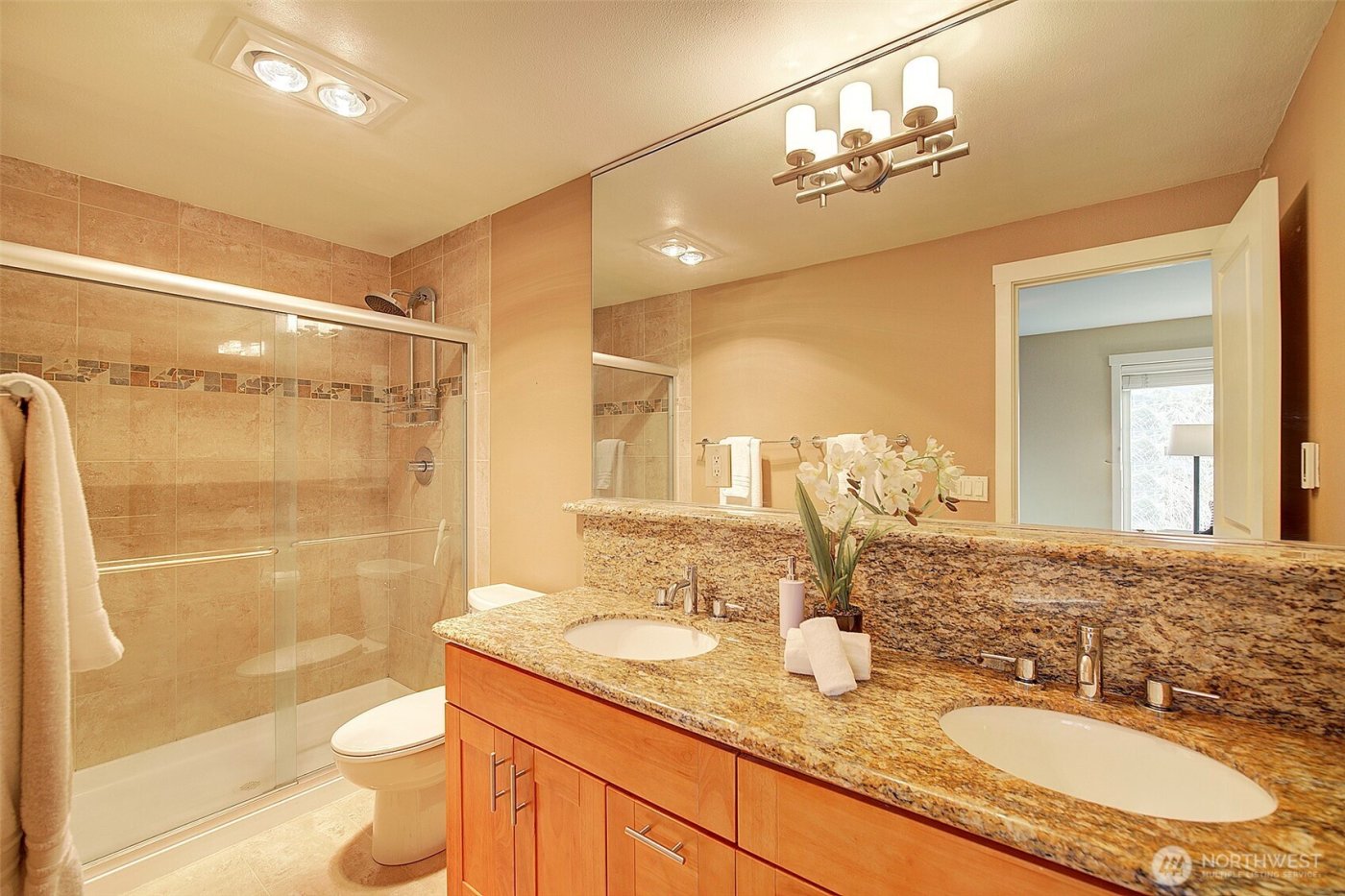 8503 Bowdoin Way #203, Edmonds, WA 98026