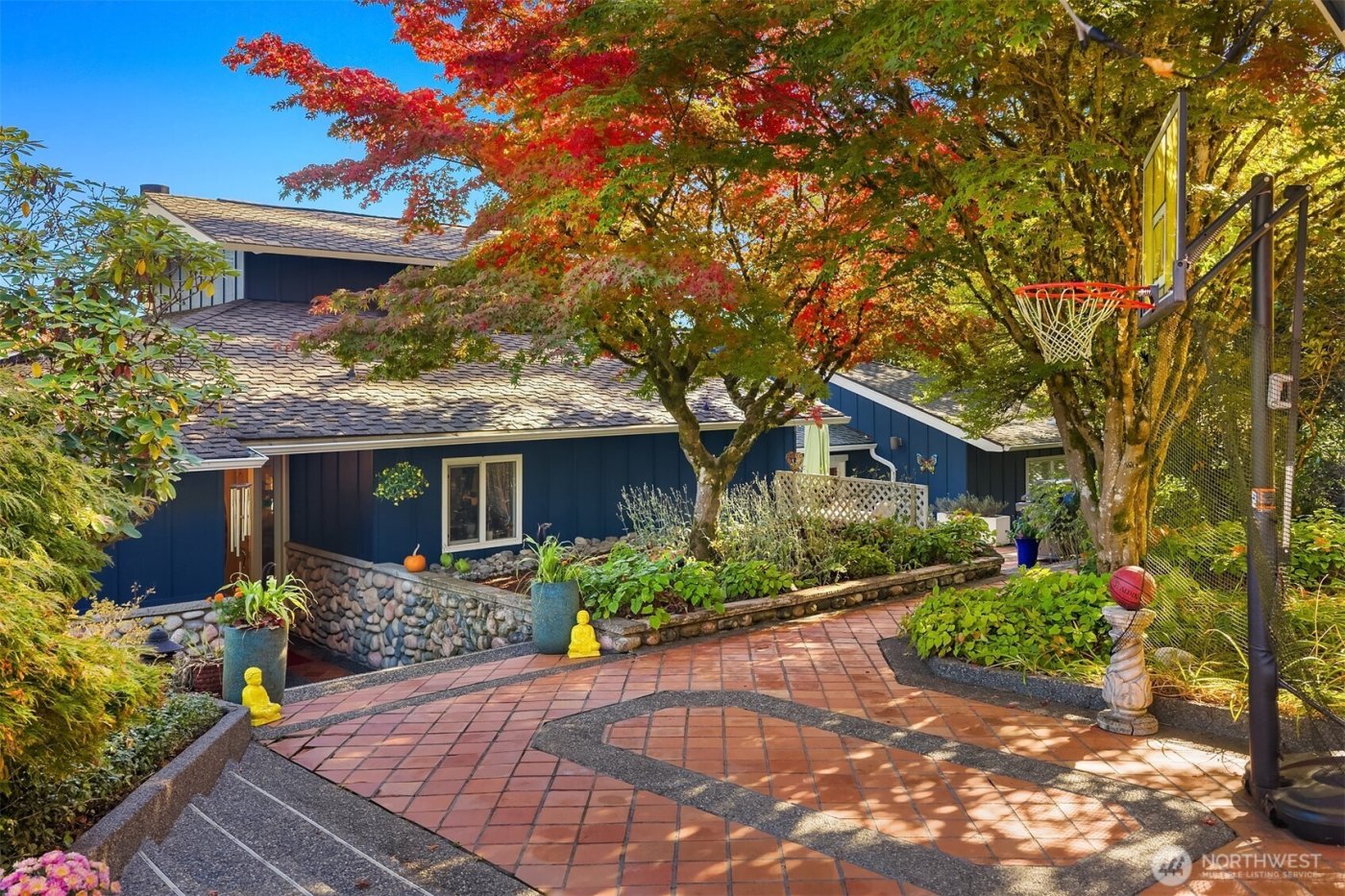 24025 75th Avenue SE, Woodinville, WA 98072