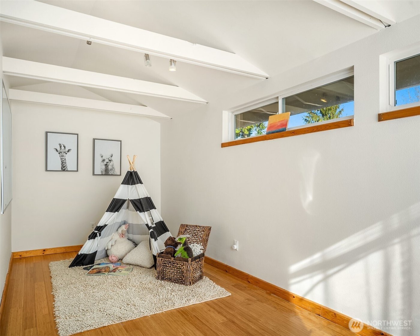 24025 75th Avenue SE, Woodinville, WA 98072