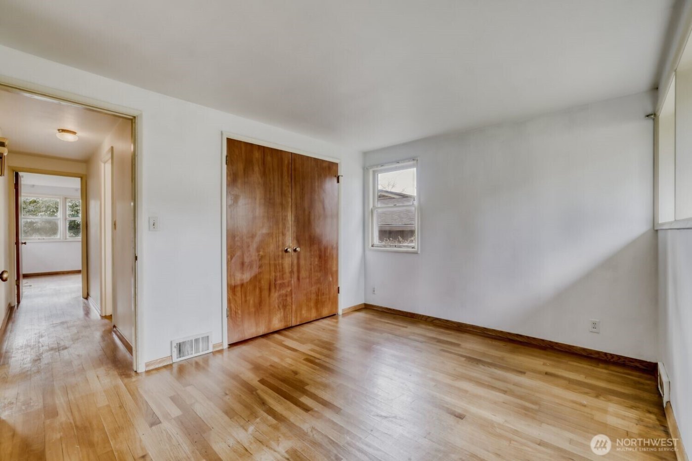 4573 Purdue Avenue NE, Seattle, WA 98105-2141