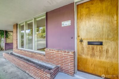 4573 Purdue Avenue NE, Seattle, WA 98105-2141 - Photo 2