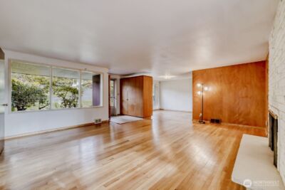 4573 Purdue Avenue NE, Seattle, WA 98105-2141 - Photo 4