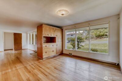 4573 Purdue Avenue NE, Seattle, WA 98105-2141 - Photo 7