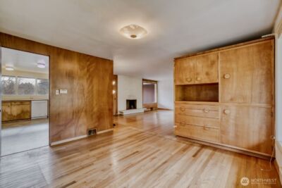 4573 Purdue Avenue NE, Seattle, WA 98105-2141 - Photo 8