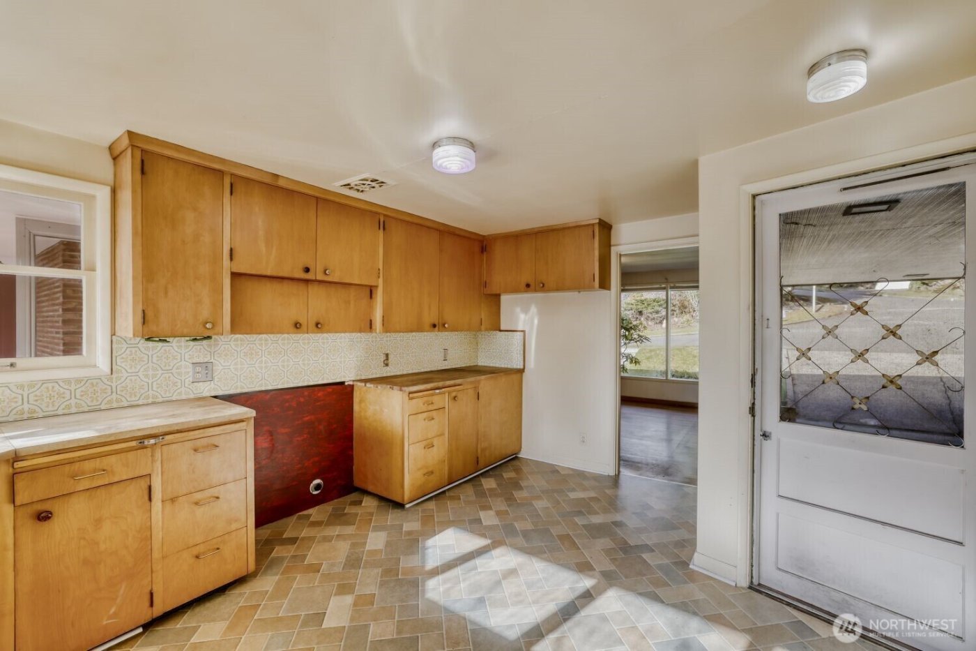 4573 Purdue Avenue NE, Seattle, WA 98105-2141