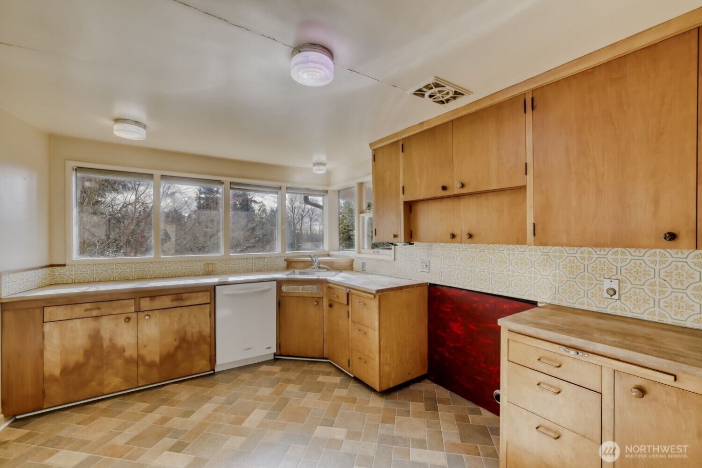 4573 Purdue Avenue NE, Seattle, WA 98105-2141