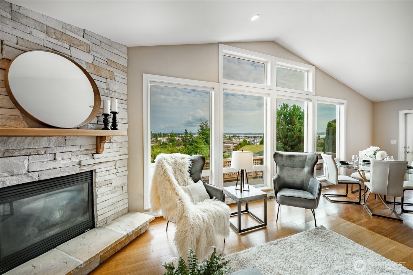 8124 Comox Rd , Blaine, WA 98230