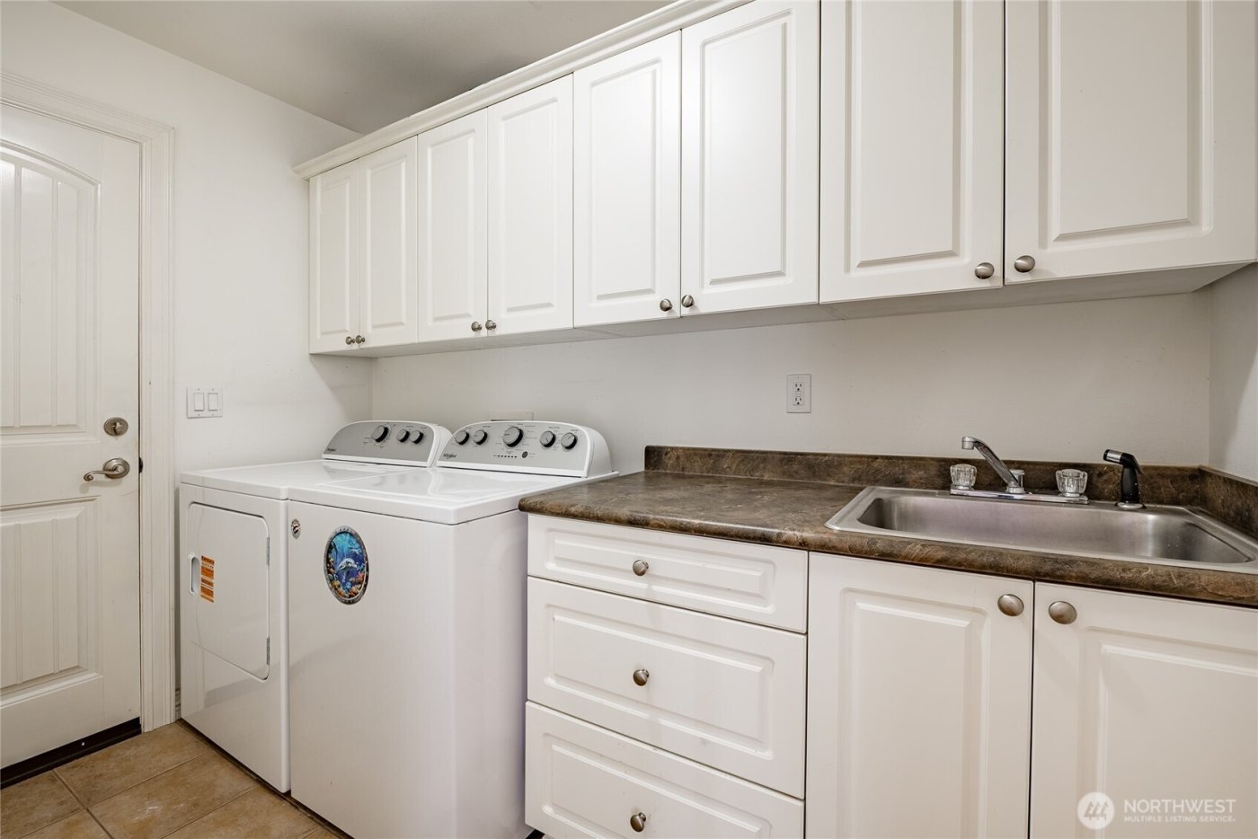 8124 Comox Rd , Blaine, WA 98230