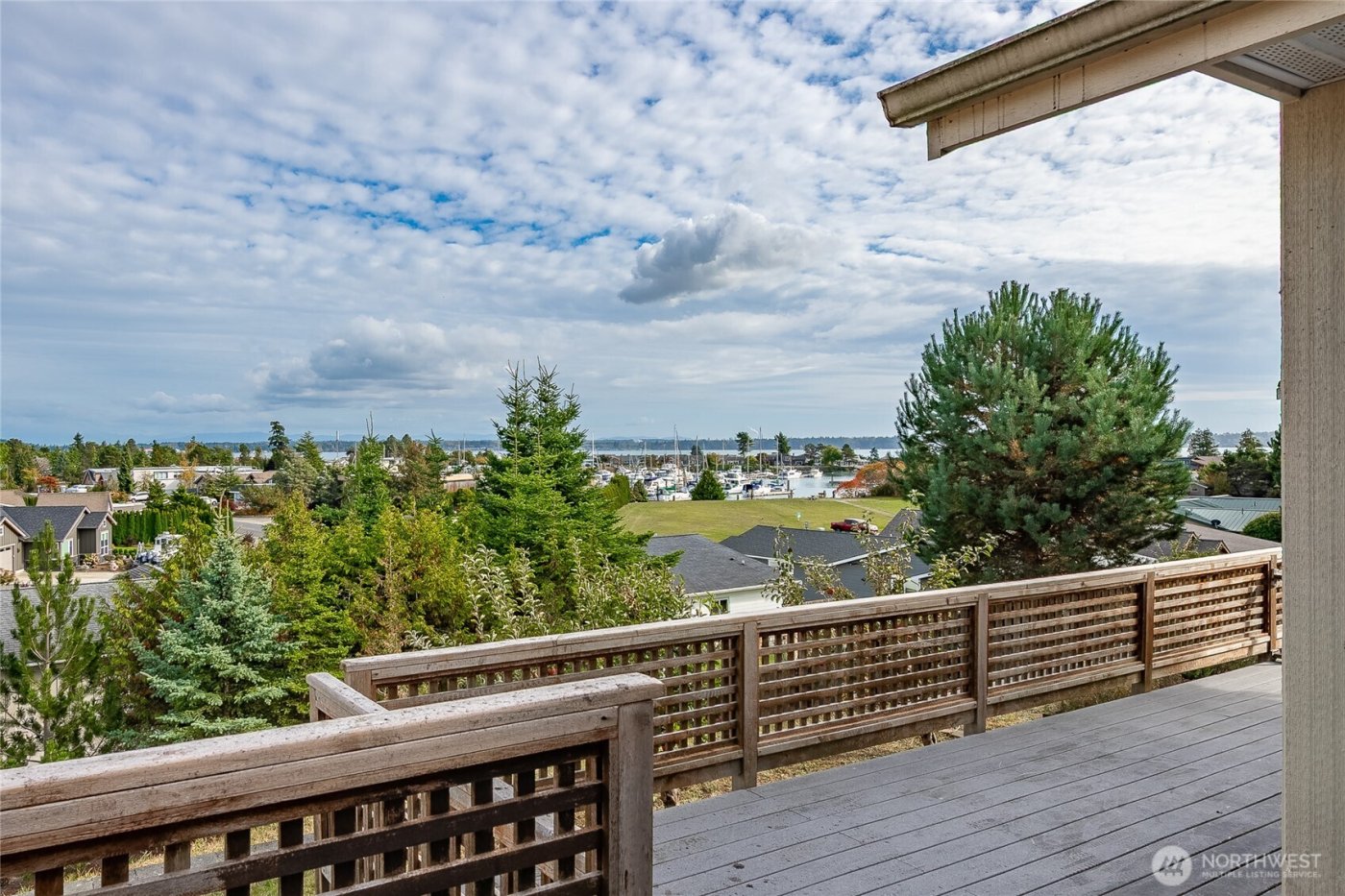 8124 Comox Rd , Blaine, WA 98230