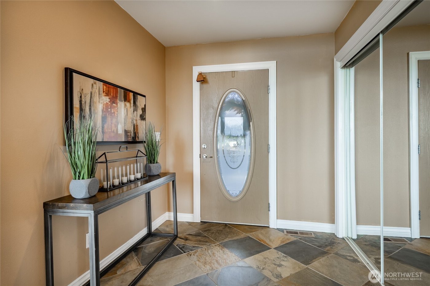 8124 Comox Rd , Blaine, WA 98230