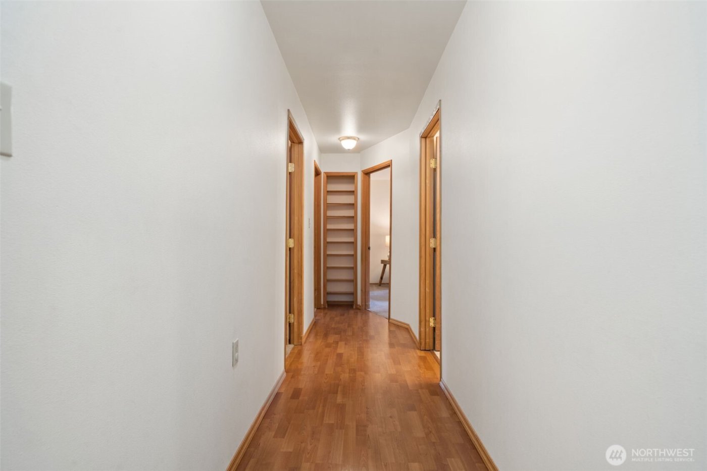 565 NE Ormsby Way , Bremerton, WA 98311