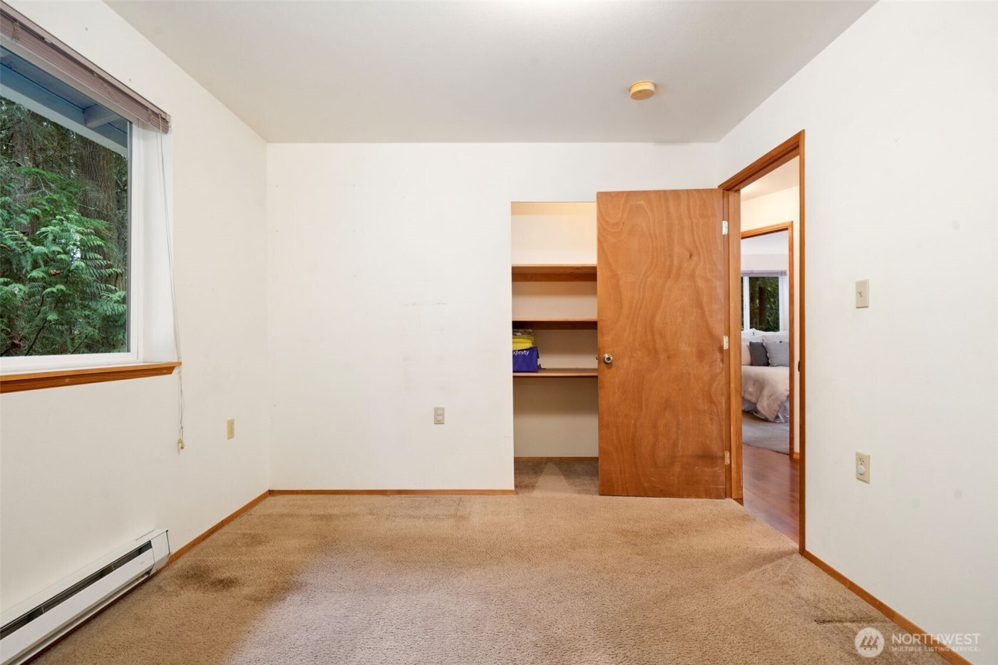 565 NE Ormsby Way , Bremerton, WA 98311