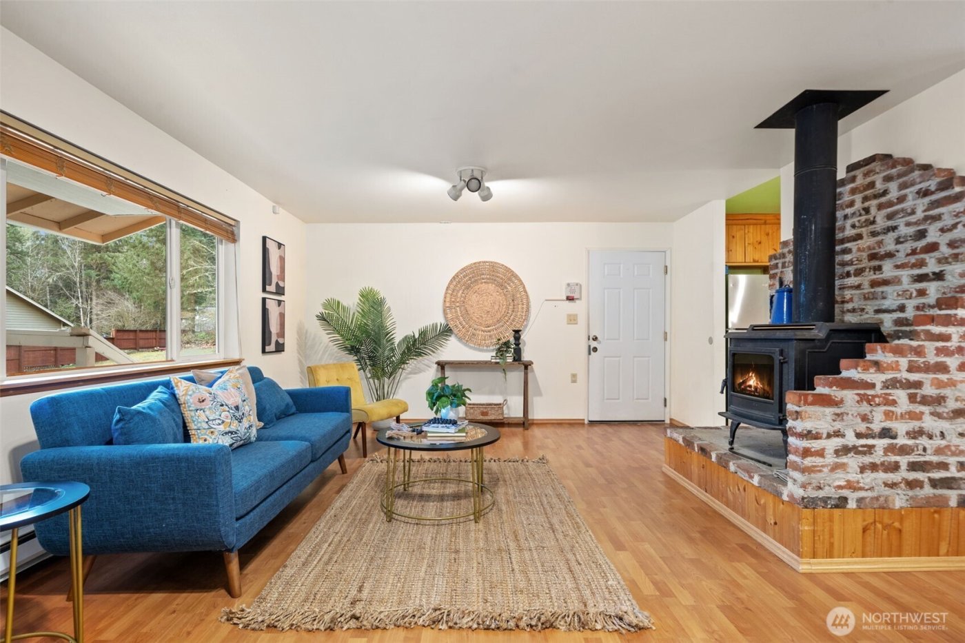 565 NE Ormsby Way , Bremerton, WA 98311