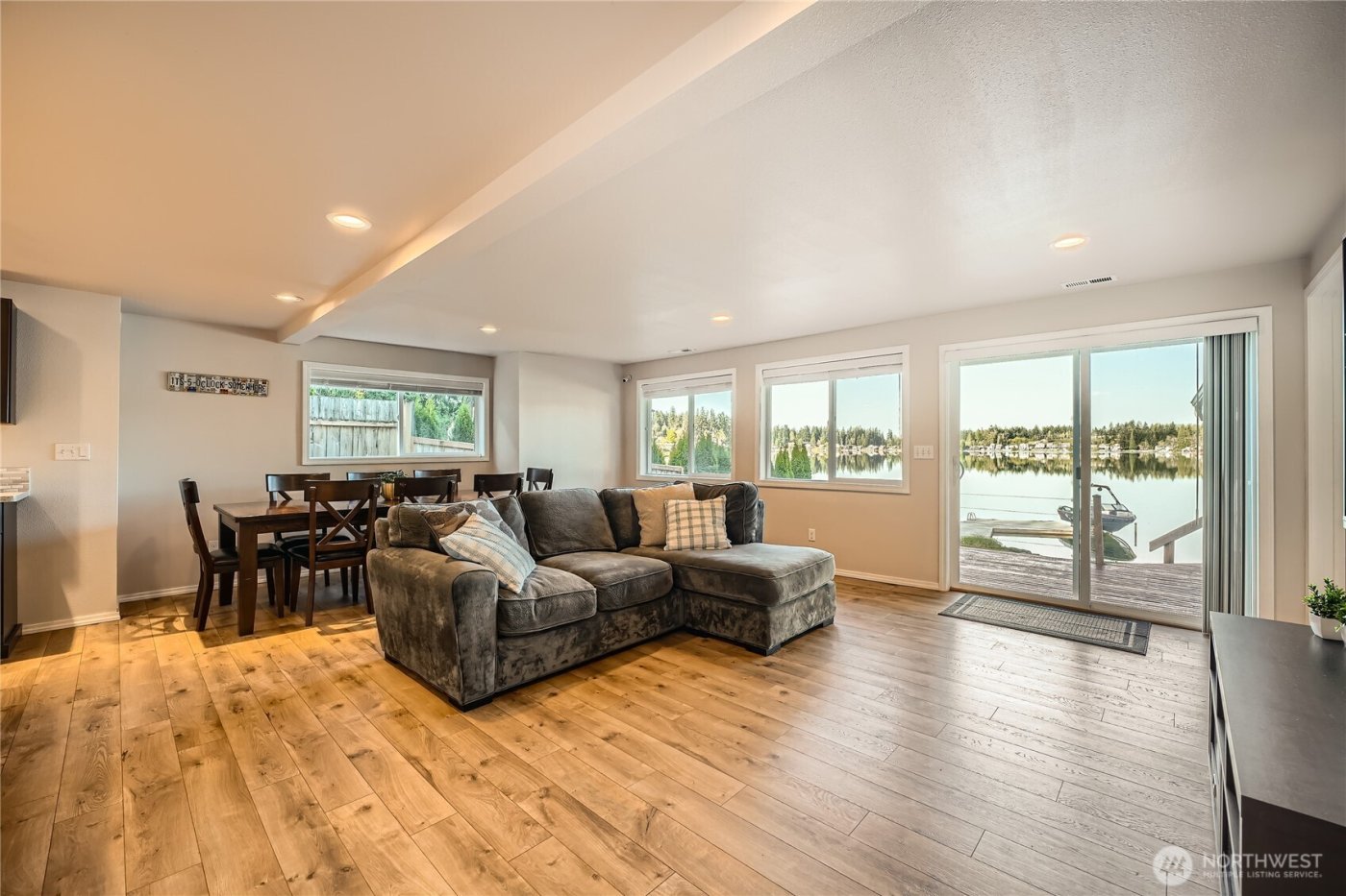 12418 Clear Lake North Road E, Eatonville, WA 98328